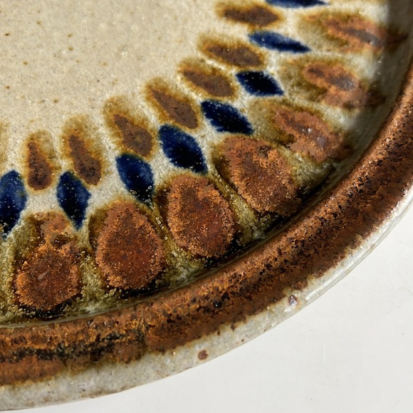 Vintage Handmade Pottery Plate Signed Ria - Picture 4 of 13